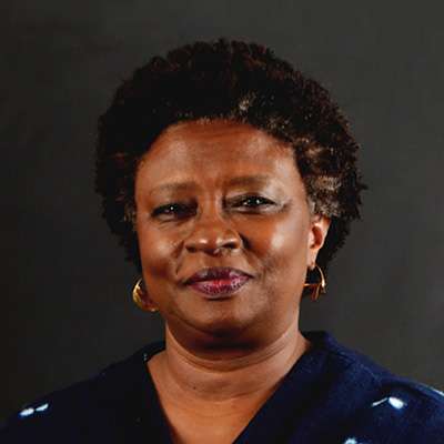 Dr. Magda Robalo Dr. Magda Robalo